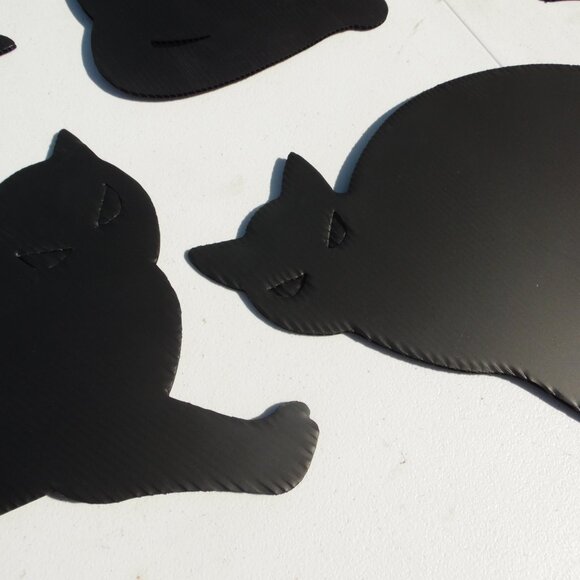 Halloween Spooky Cats Yard Decor with stakes and LED Glowing eyes! - Picture 2 of 6